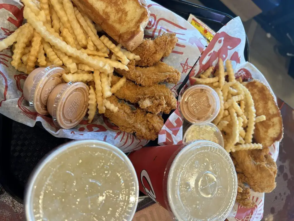 Raising Cane’s Continues High Desert Expansion